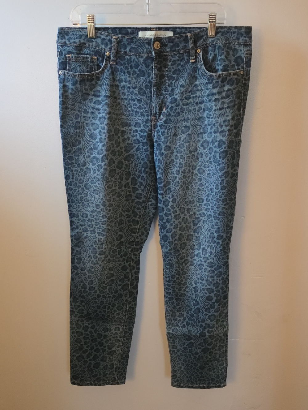 Vintage America Women's Blue Leopard-Print Skinny Jeans